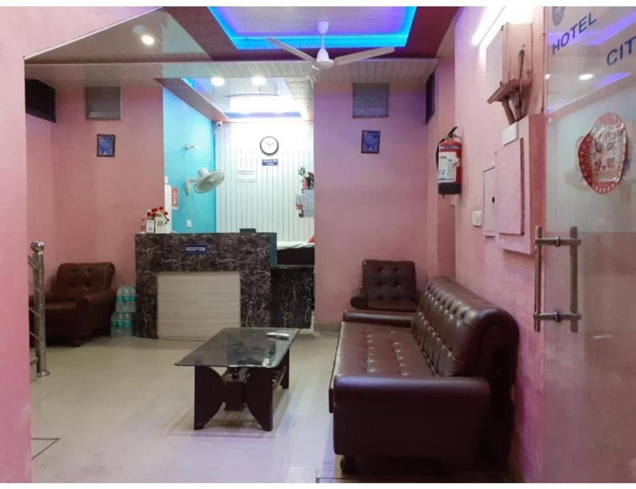 Hotel City Lodge , Chandigarh Ngoại thất bức ảnh